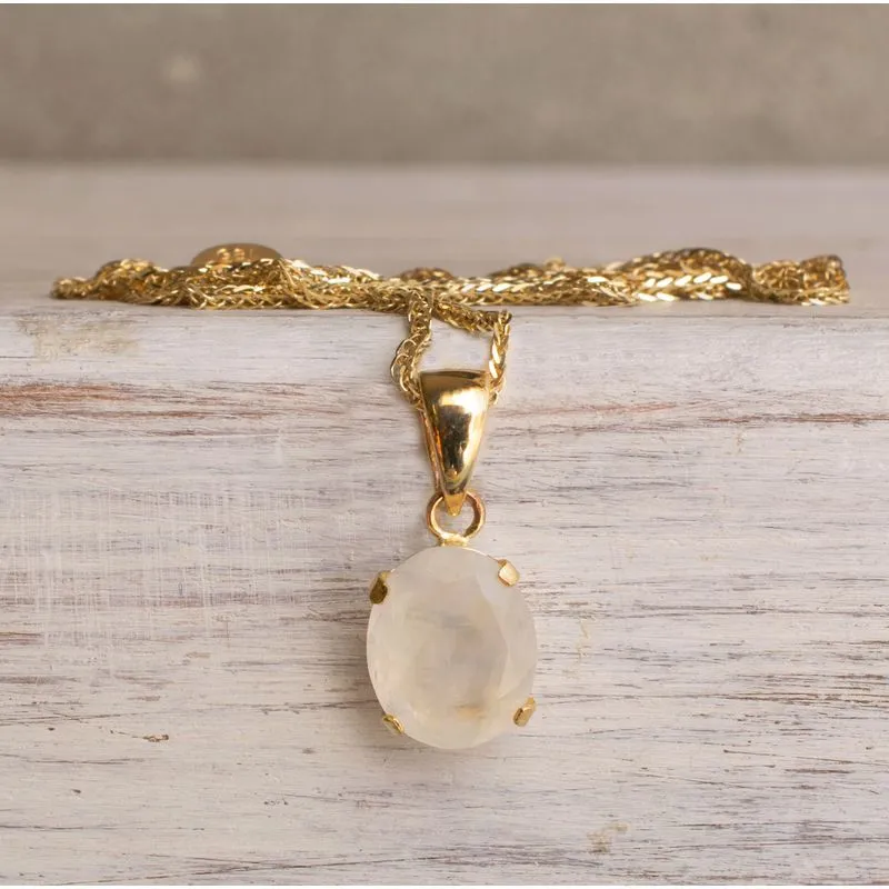 14K Yellow Gold Round White Moonstone 8X10mm Pendant