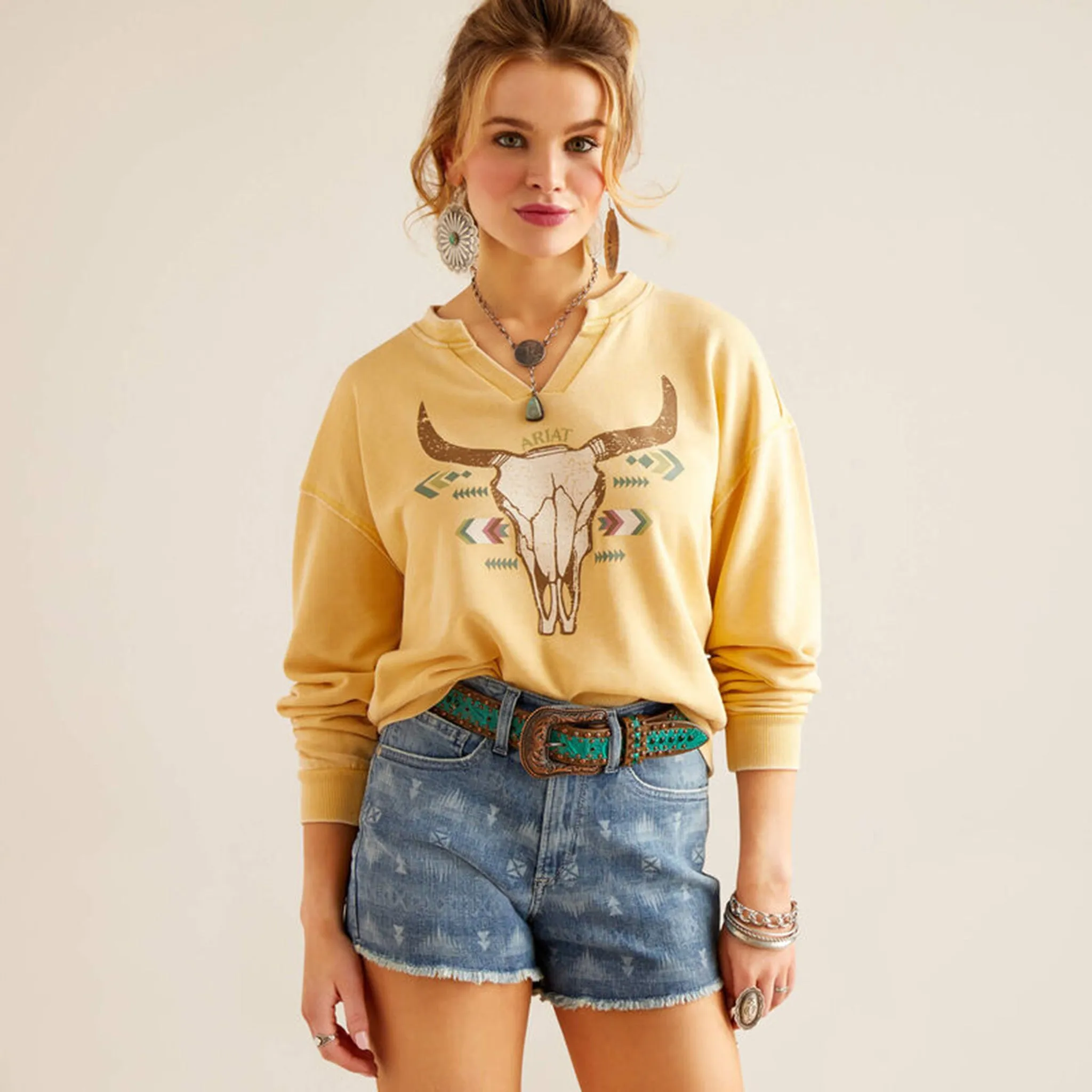 Ariat Women's Yellow Skull V-Neck Sweatshirt