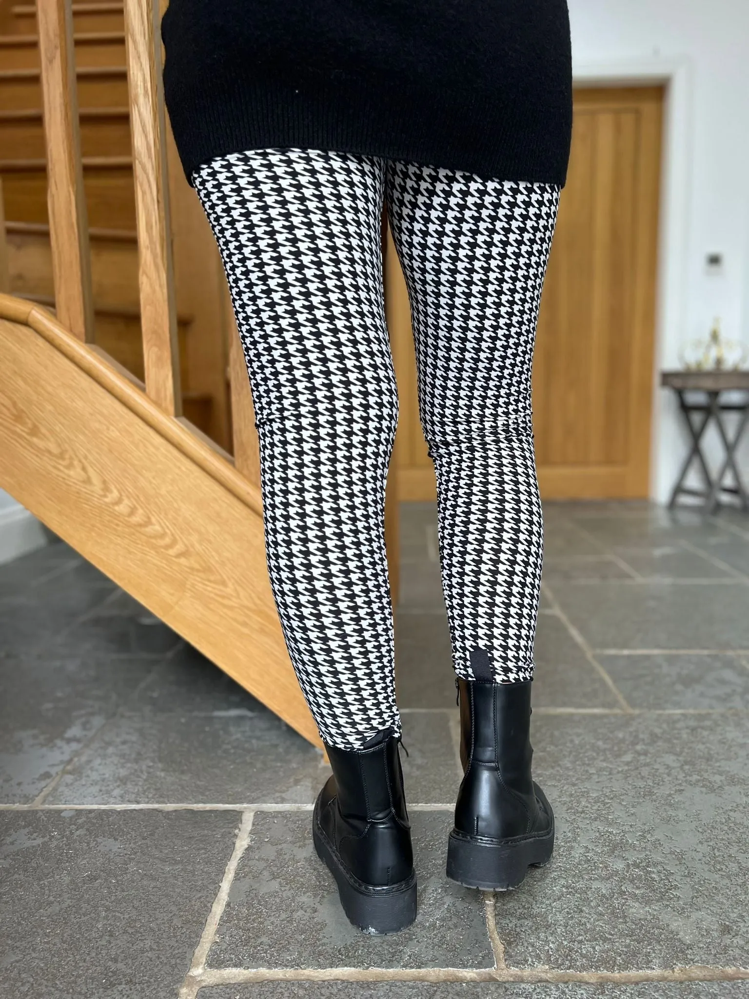 Black and White Soft Touch Dogtooth Leggings