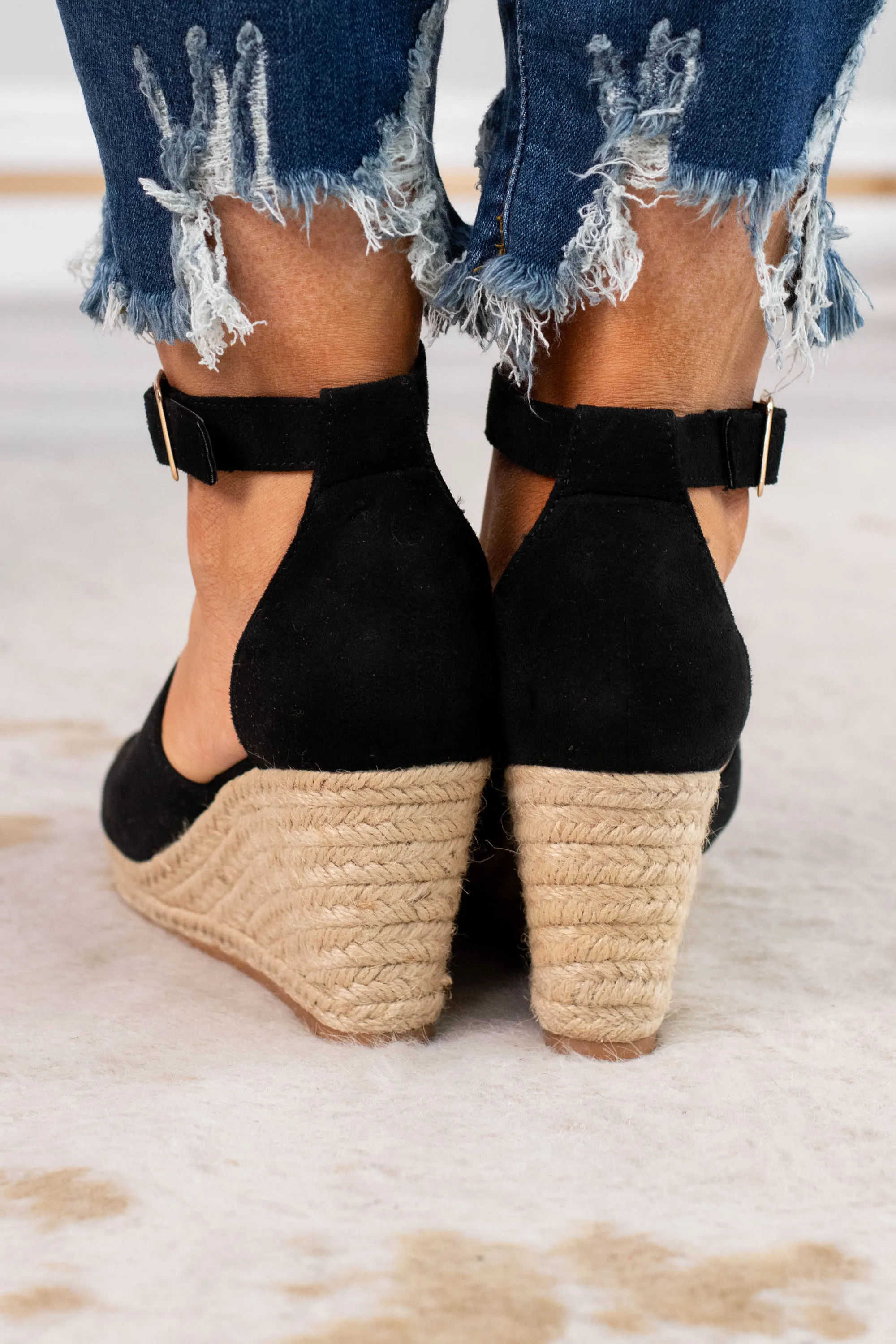 Chase The Moon Wedges, Black