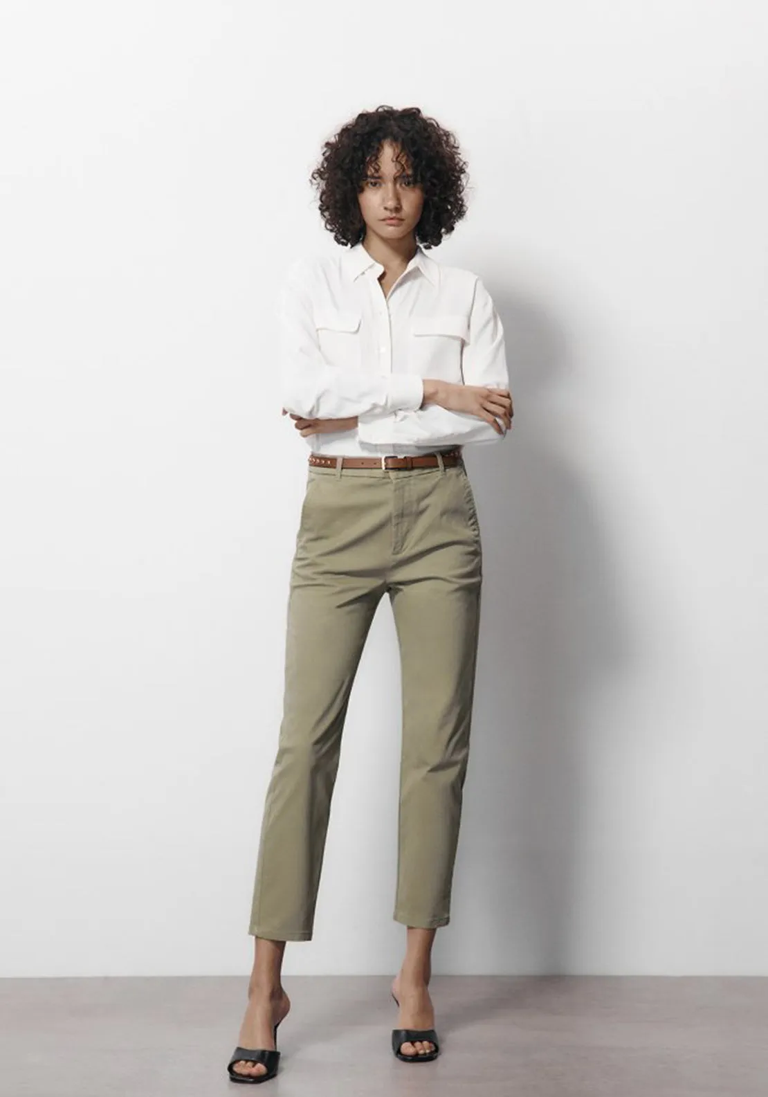 Chino Trousers With Belt - Khaki