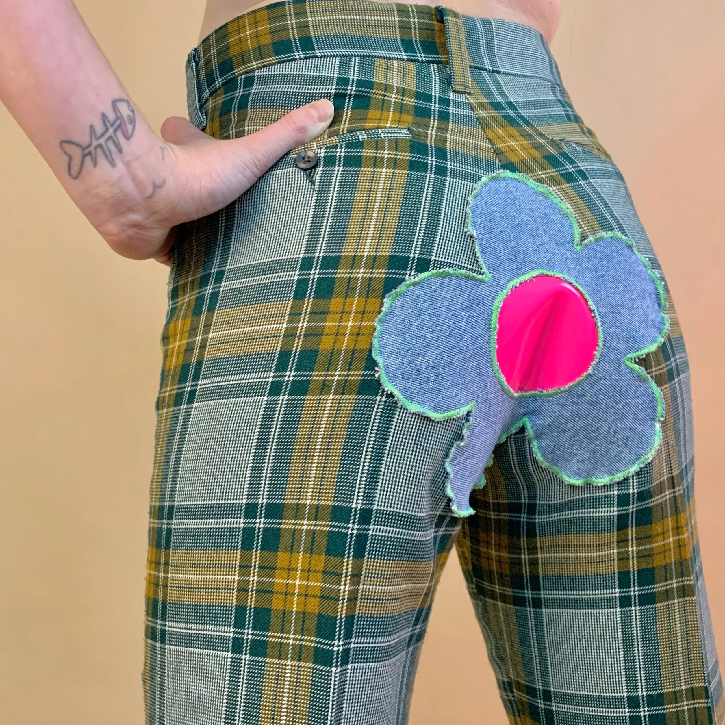 Flower patch chain pants