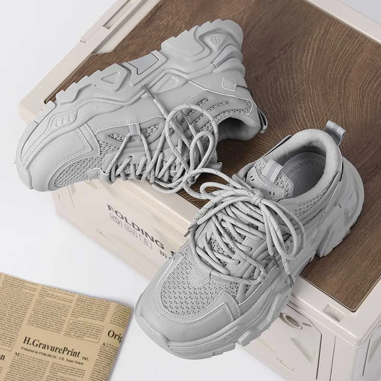 Grey casual mesh vamp sport shoe sneaker