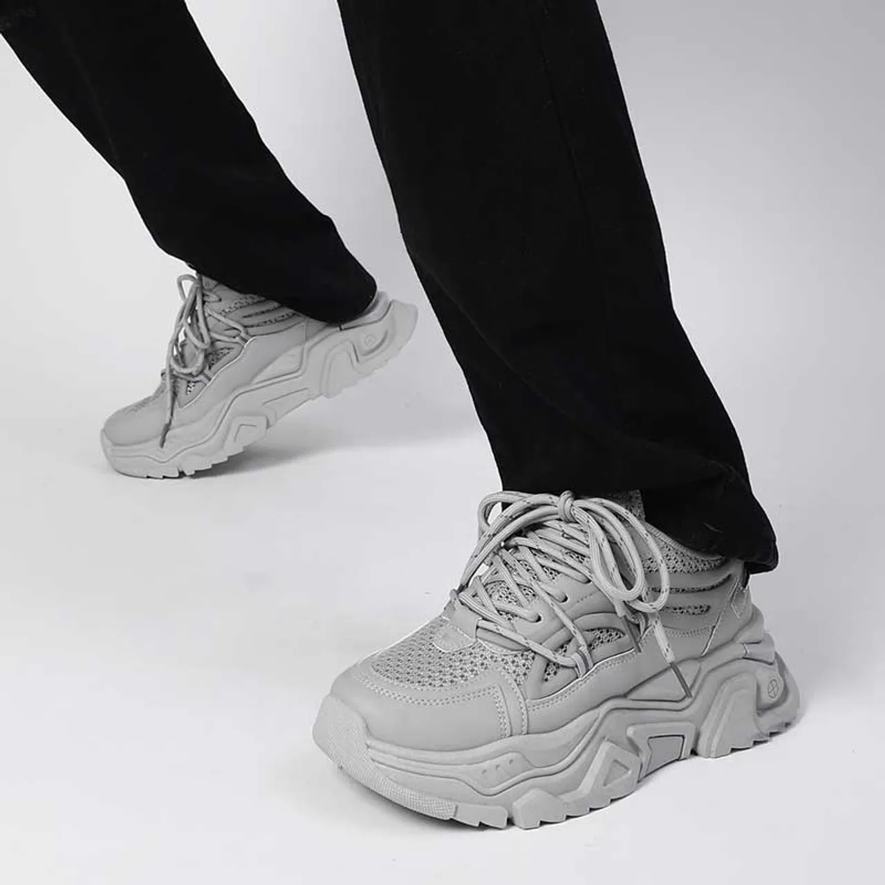 Grey casual mesh vamp sport shoe sneaker