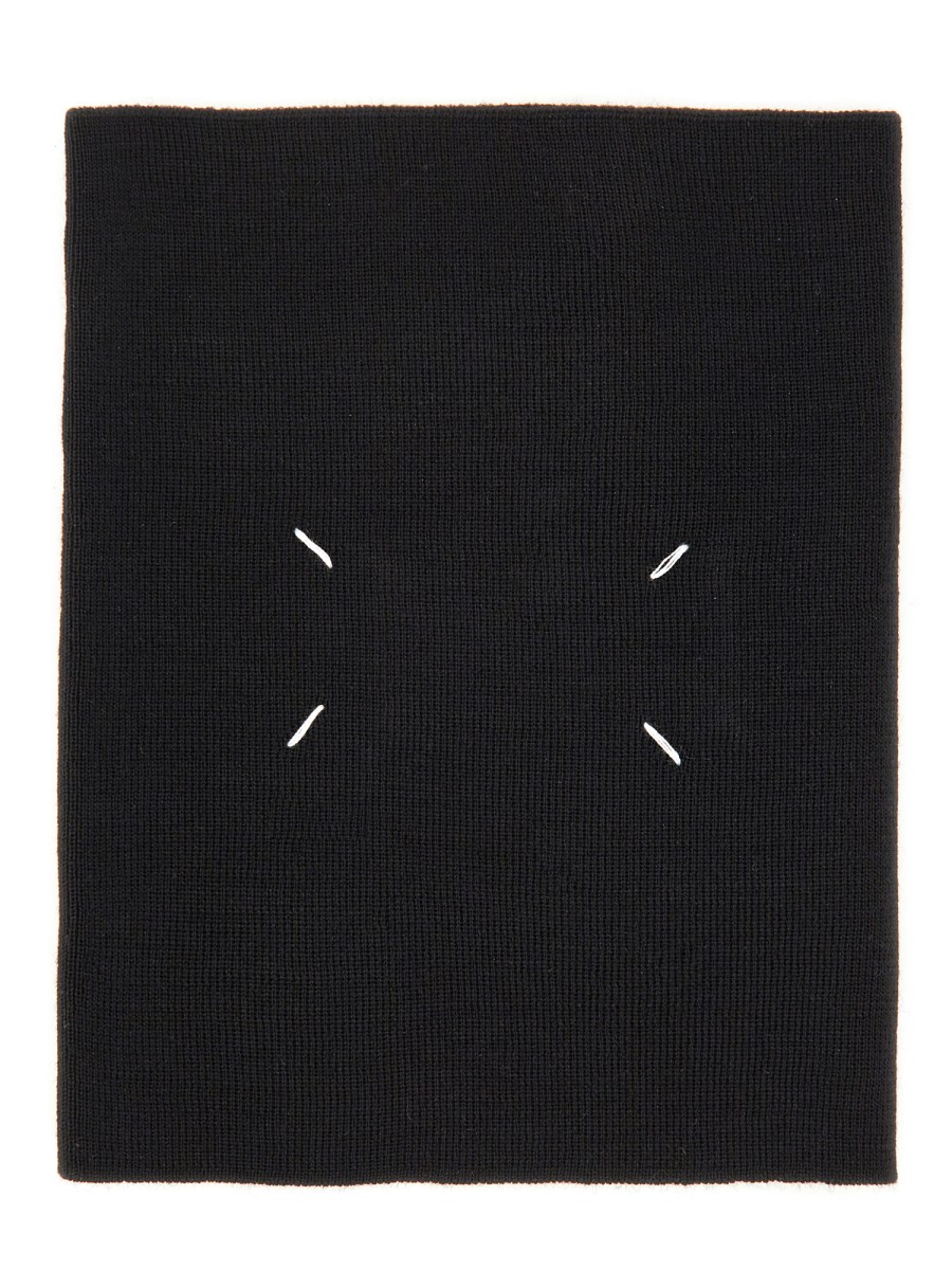 MAISON MARGIELA    WOOL SCARF WITH LOGO