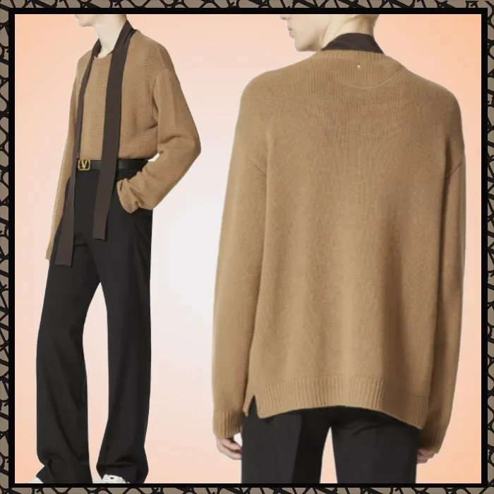 VALENTINO  |Crew Neck Pullovers Cashmere Studded Long Sleeves Plain